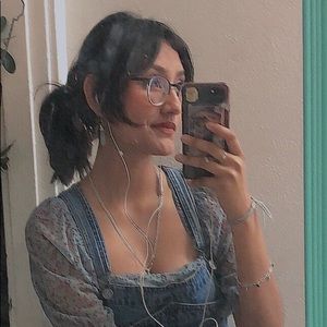 Meet your Posher, Amy